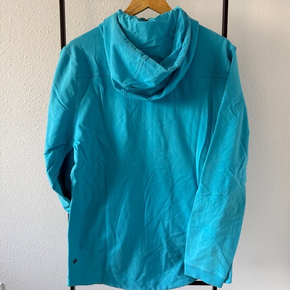 lululemon Dispatch Hoodie – Teal / Mixed-Fabric Design - Picture 3 of 7